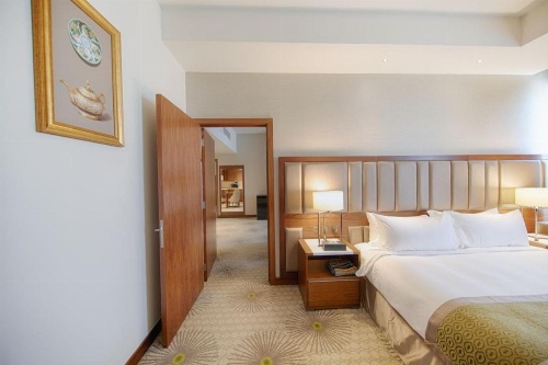 Holiday Suites Al Azizia image 46